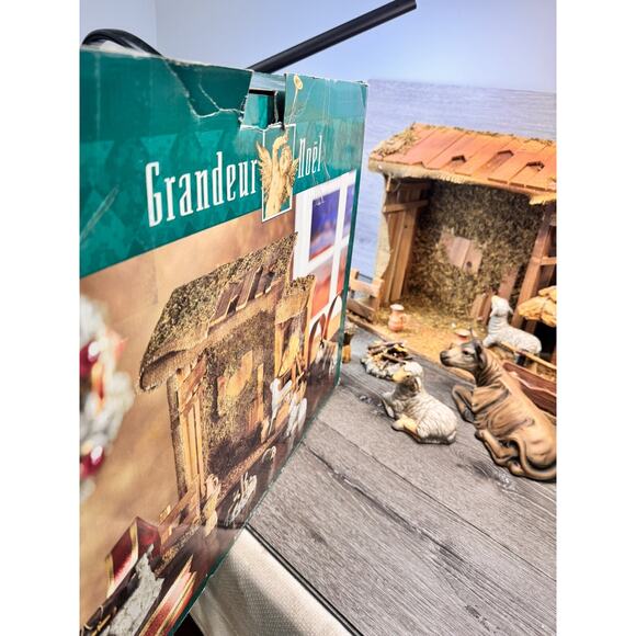 GRANDEUR NOEL 14 pc Porcelain NATIVITY ACCESSORIES SET & WOOD CRECHE Christmas - Picture 3 of 16